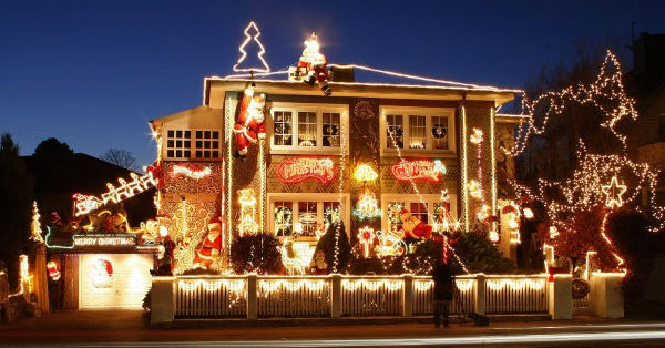 top-8-casas-decoradas-com-luzes-de-natal3
