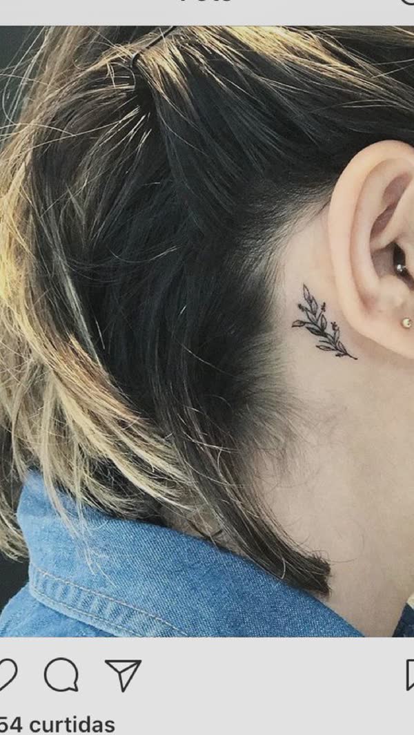 top-lindas-tatuagens-atras-da-orelha-6